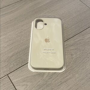 Apple iPhone 17 Silicone Case - Ivory White